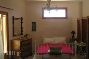 Three Rock Studio_accommodation_in_Room_Crete_Rethymnon_Kerames