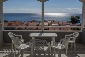 Dias Apartments_best deals_Apartment_Macedonia_Halkidiki_Mola Kalyva