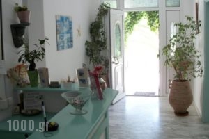 Tina'S Apartments_best deals_Apartment_Cyclades Islands_Milos_Adamas