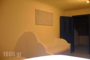 San Efrem_holidays_in_Apartment_Cyclades Islands_Sandorini_Perissa