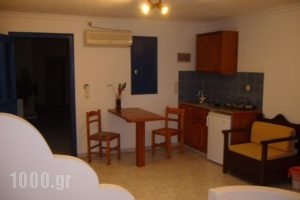 San Efrem_best prices_in_Apartment_Cyclades Islands_Sandorini_Perissa