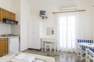 Margarita Rooms_best prices_in_Apartment_Cyclades Islands_Sandorini_Perissa