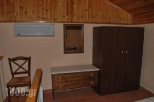 Guesthouse Arsinoe_best prices_in_Room_Piraeus Islands - Trizonia_Methana_Methana Rest Areas