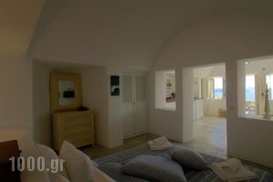 Nostos Apartments_best prices_in_Apartment_Cyclades Islands_Sandorini_Oia