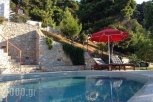 Pefkos_travel_packages_in_Sporades Islands_Skyros_Skyros Chora