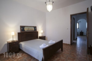 Ostria Studios & Apartments_best prices_in_Apartment_Cyclades Islands_Paros_Alyki