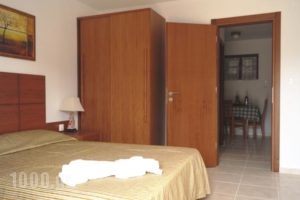 Elina Apartments_travel_packages_in_Crete_Heraklion_Chersonisos
