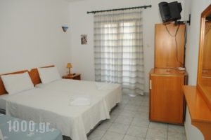 Zefyros_lowest prices_in_Room_Macedonia_Halkidiki_Ierissos