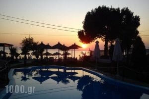 Bara_best prices_in_Hotel_Macedonia_Halkidiki_Paradisos