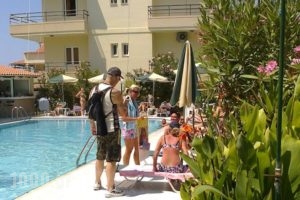 Dimitra Apartments & Studios_holidays_in_Apartment_Crete_Chania_Agia Marina