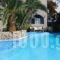 The Best_holidays_in_Hotel_Cyclades Islands_Sandorini_Emborio