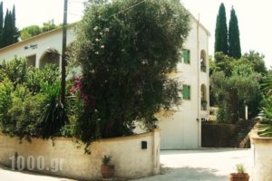 Villa Karmar Hotel Apartments_best deals_Villa_Ionian Islands_Corfu_Corfu Rest Areas