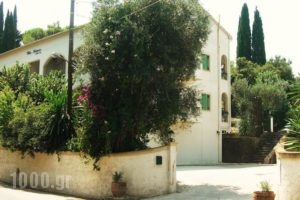 Villa Karmar Hotel Apartments_best deals_Villa_Ionian Islands_Corfu_Corfu Rest Areas