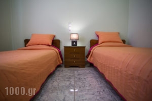 Vasilios Marinos Rooms_travel_packages_in_Peloponesse_Korinthia_Korinthos