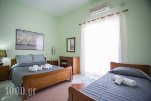 Vasilios Marinos Rooms_accommodation_in_Hotel_Peloponesse_Korinthia_Korinthos