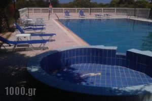 Zantehill Apartments_best deals_Apartment_Ionian Islands_Zakinthos_Zakinthos Chora