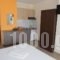 Rooms Elena_best deals_Room_Macedonia_Halkidiki_Nea Potidea