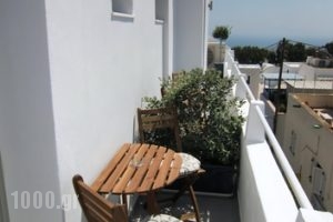 Platia Fira Luxury Rooms_lowest prices_in_Hotel_Cyclades Islands_Sandorini_Sandorini Chora