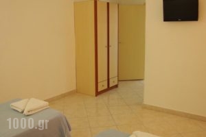 Homer's Inn Hotel_lowest prices_in_Hotel_Cyclades Islands_Ios_Ios Chora