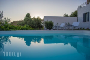 Azzurro Bianco Suites_best prices_in_Room_Cyclades Islands_Paros_Paros Chora