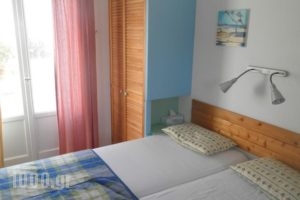 Christo Rooms & Studios_best deals_Room_Cyclades Islands_Milos_Apollonia