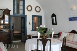 Lava Oia_accommodation_in_Hotel_Cyclades Islands_Sandorini_Oia