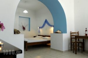 Kalliopi Apartments_travel_packages_in_Cyclades Islands_Milos_Adamas