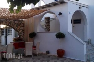 Athina Rooms_travel_packages_in_Cyclades Islands_Paros_Paros Chora