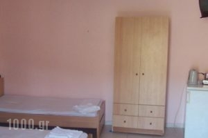Mary Rooms_best deals_Room_Cyclades Islands_Milos_Adamas