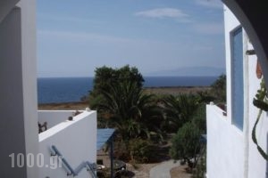 Ecoxenia_travel_packages_in_Cyclades Islands_Sandorini_Sandorini Rest Areas