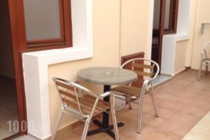 Antonia Apartments_best prices_in_Apartment_Cyclades Islands_Sandorini_Fira