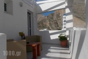 Sunrise Studios In Perissa_travel_packages_in_Cyclades Islands_Sandorini_Perissa