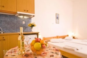 Pension St. George_travel_packages_in_Cyclades Islands_Sandorini_Aghios Georgios