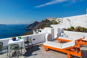 Revelis_travel_packages_in_Cyclades Islands_Sandorini_Fira