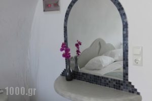Sofi Rooms_lowest prices_in_Room_Cyclades Islands_Sandorini_Fira