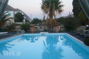 Villa Anemomilos Perissa_travel_packages_in_Cyclades Islands_Sandorini_Perissa