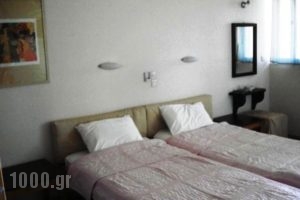 Pension Itzes_best deals_Hotel_Sporades Islands_Skiathos_Skiathoshora