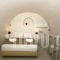 Alafouzos Studios_best deals_Hotel_Cyclades Islands_Sandorini_Sandorini Chora