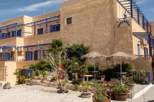 Kamarela Studios_best deals_Hotel_Cyclades Islands_Sandorini_kamari