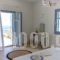 Enastron Suites_best deals_Hotel_Cyclades Islands_Sandorini_Sandorini Chora