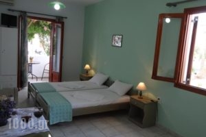 Kamakaris Rooms_travel_packages_in_Cyclades Islands_Milos_Milos Chora