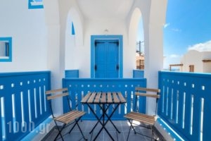 Villa Fanouris_accommodation_in_Villa_Cyclades Islands_Sandorini_kamari