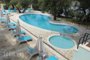 Saint Nicholas Beach Apartments_best deals_Apartment_Ionian Islands_Corfu_Corfu Rest Areas