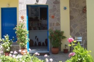 Shining Star Apartments_travel_packages_in_Aegean Islands_Lesvos_Petra