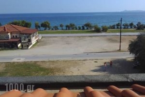 Baka's House Apartments_travel_packages_in_Macedonia_Halkidiki_Nea Roda