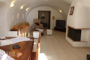 Irida Cave House_accommodation_in_Hotel_Cyclades Islands_Sandorini_Megalochori