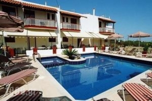 Villa Rosa Apartments_travel_packages_in_Crete_Chania_Stavros