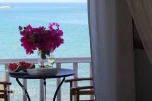 Roussos Beach Hotel_best deals_Hotel_Cyclades Islands_Paros_Paros Chora