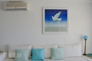 Alexandra's Beach House_lowest prices_in_Hotel_Cyclades Islands_Kea_Kea Chora