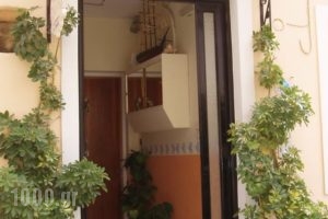 Aiolia Studios_best deals_Hotel_Cyclades Islands_Syros_Syros Rest Areas